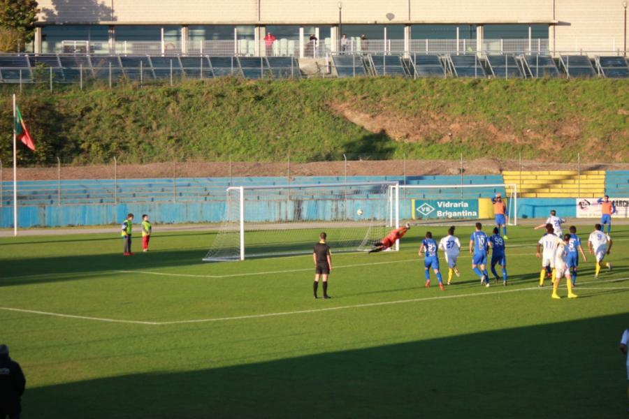 Golo do Bragança foi de penálti