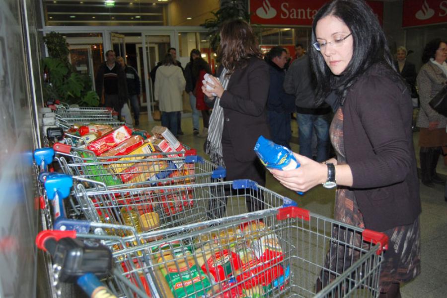 Participantes doaram alimentos
